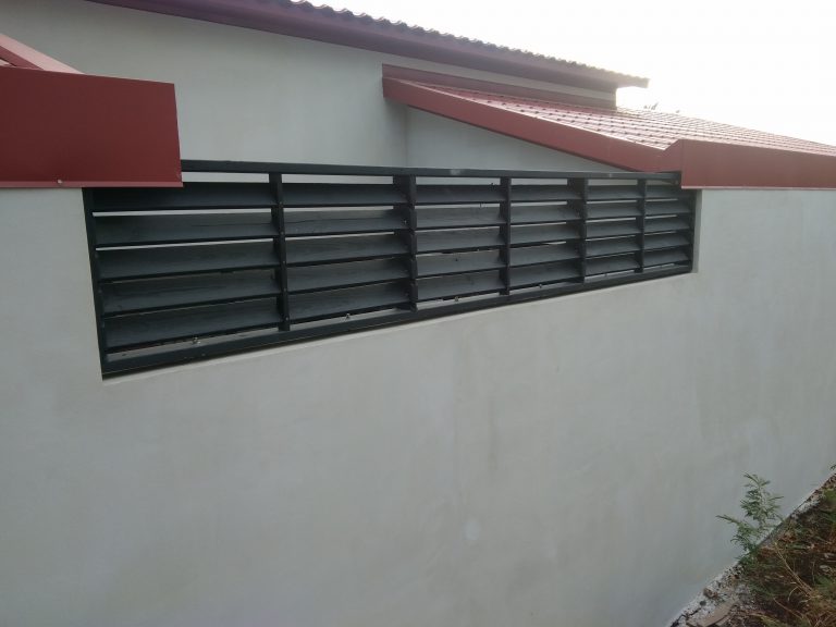 Brise-vue de cloture en bois
